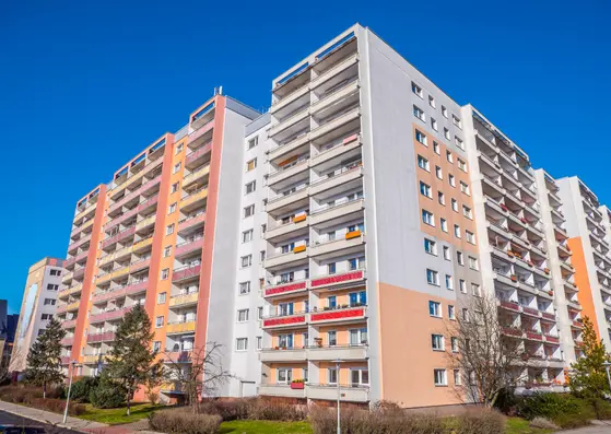 Immeuble résidentiel illustrant la performance environnementale et la traçabilité pilotées par les maîtres d’ouvrage avec TrackLift